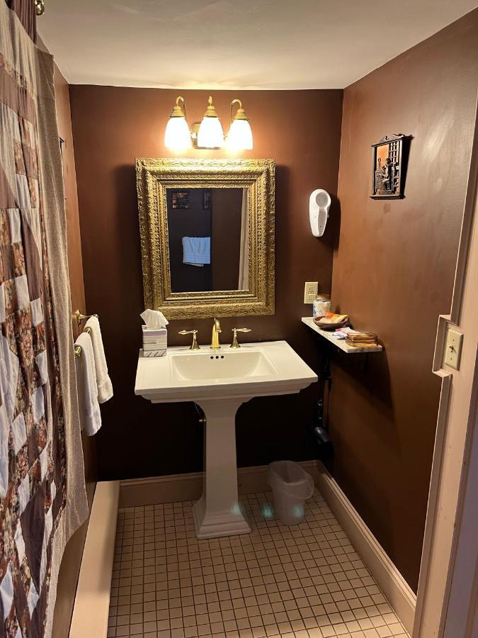 Chester Inn エクステリア 写真